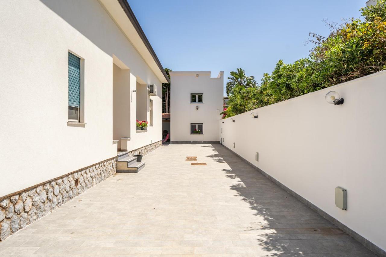 Le Casette Di Maria Pia Mondello Εξωτερικό φωτογραφία